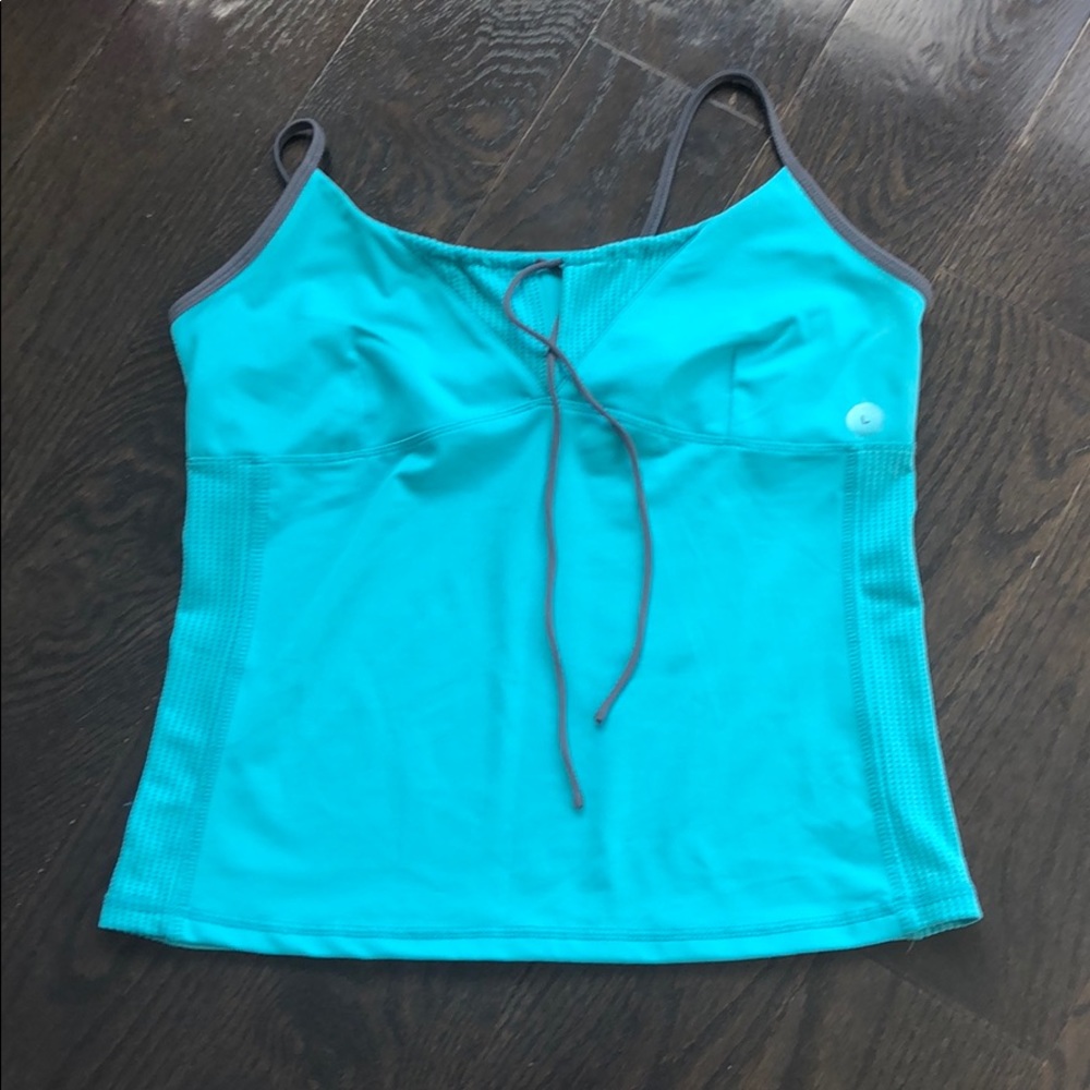 Inmotion by NY & Company work out top NWOT sz L